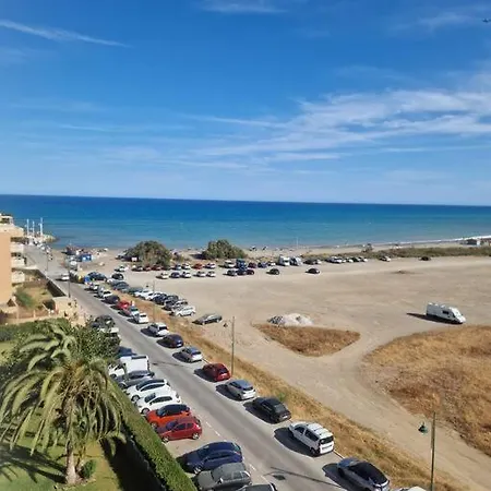 Apartment In Beach *